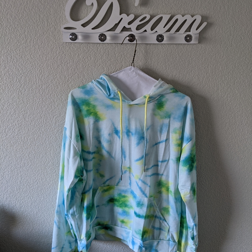 SALE Lightweight Boutique tie dye hoodie - Picture 2 of 9